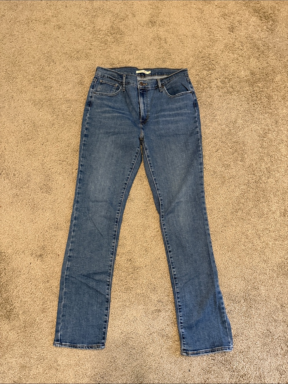 Levi's Straight Leg Jeans in Denim Blue